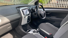 Toyota Aygo 1.0 VVT-i X-Play 5dr x-shift Petrol Hatchback